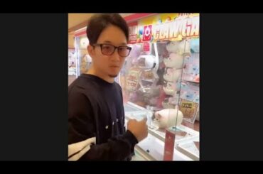 朝倉未来がクレーンゲームにチャレンジする【オフ動画】