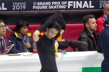 Yuzuru Hanyu taking his shirt off compilation Part 2 羽生結弦くんがジャージを脱ぐビデオ